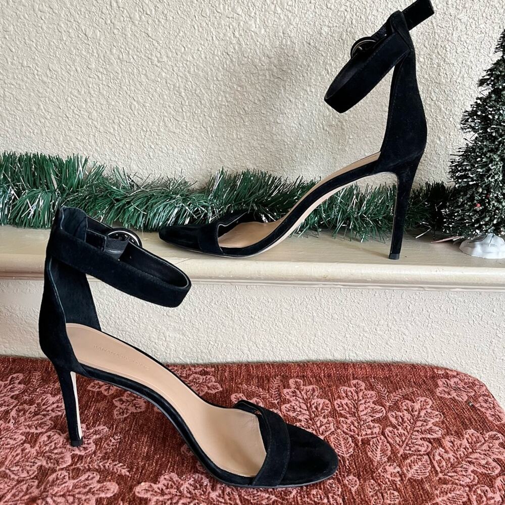 Banana Republic Black Suede Heels Women’s Size 10 Classic Black Heels 4 Inch